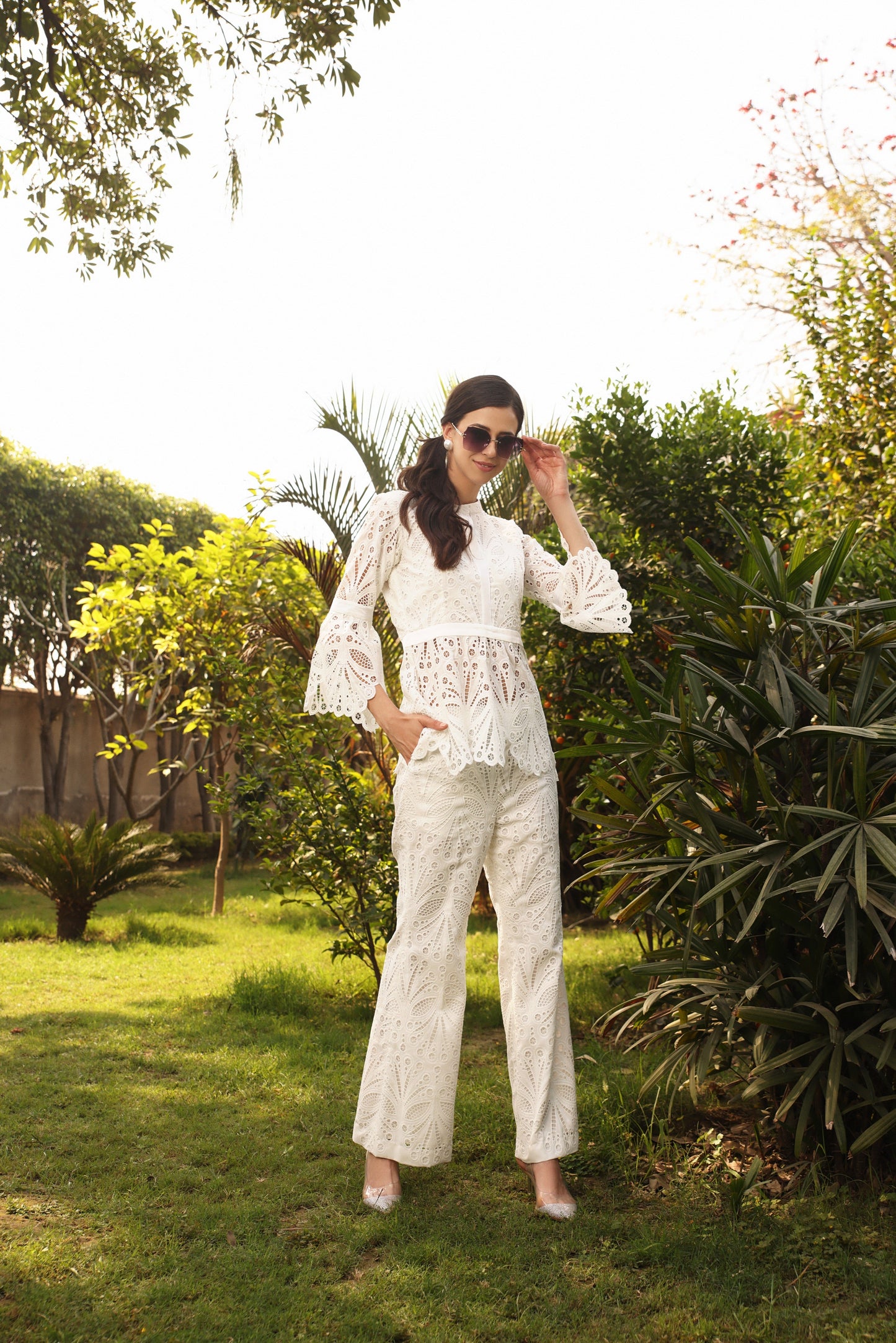 SCALLOPED LACE PANT