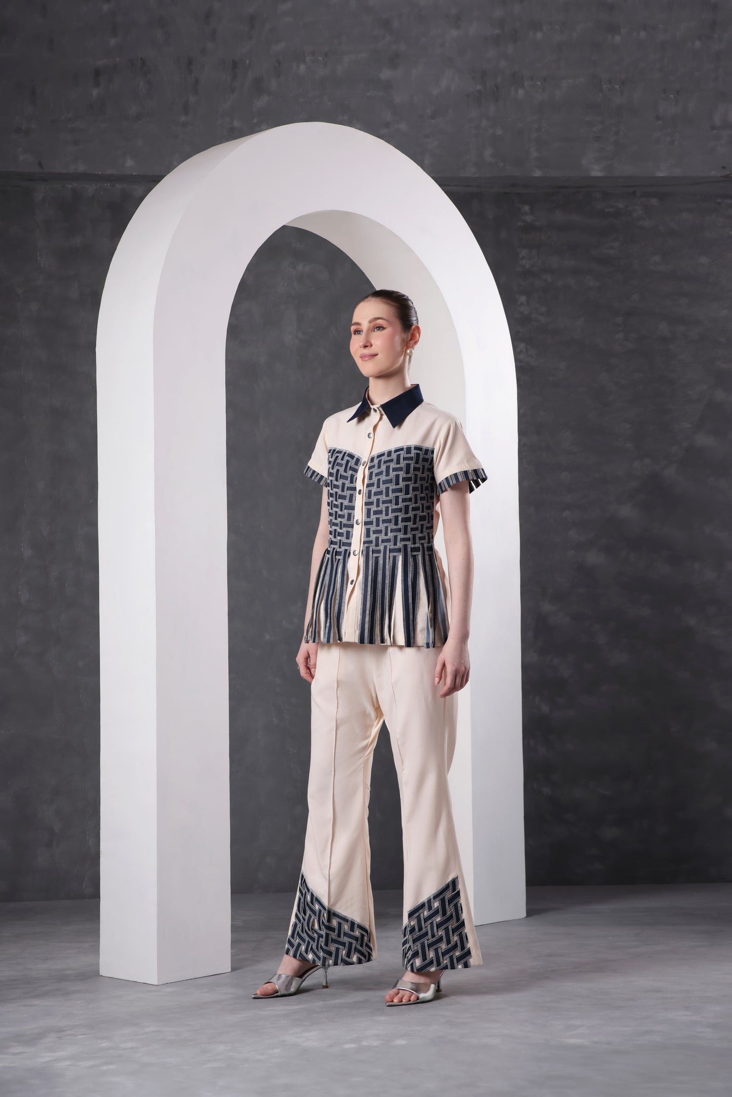 Ivory Weave Fringe Pant