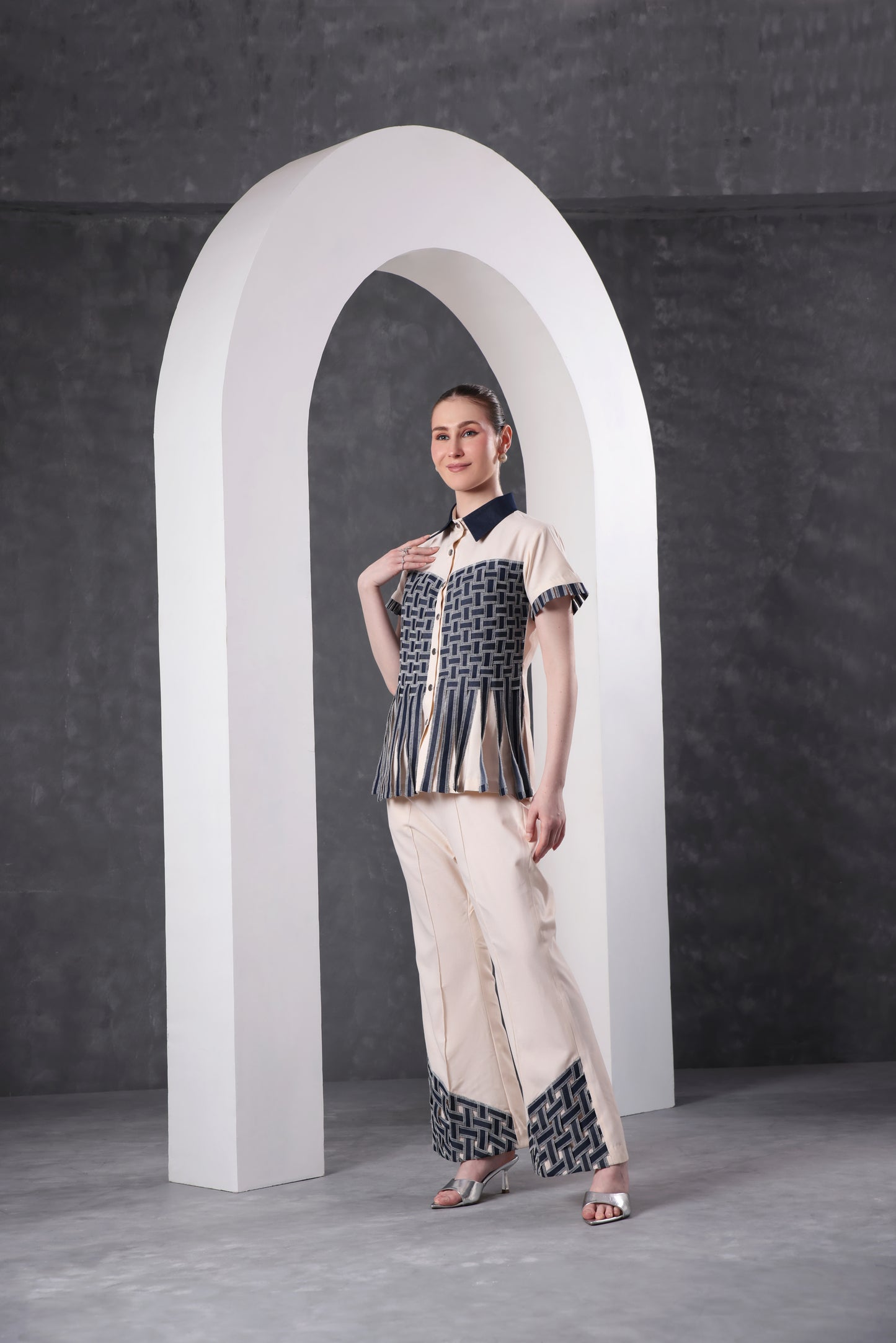 Ivory Weave Fringe Pant